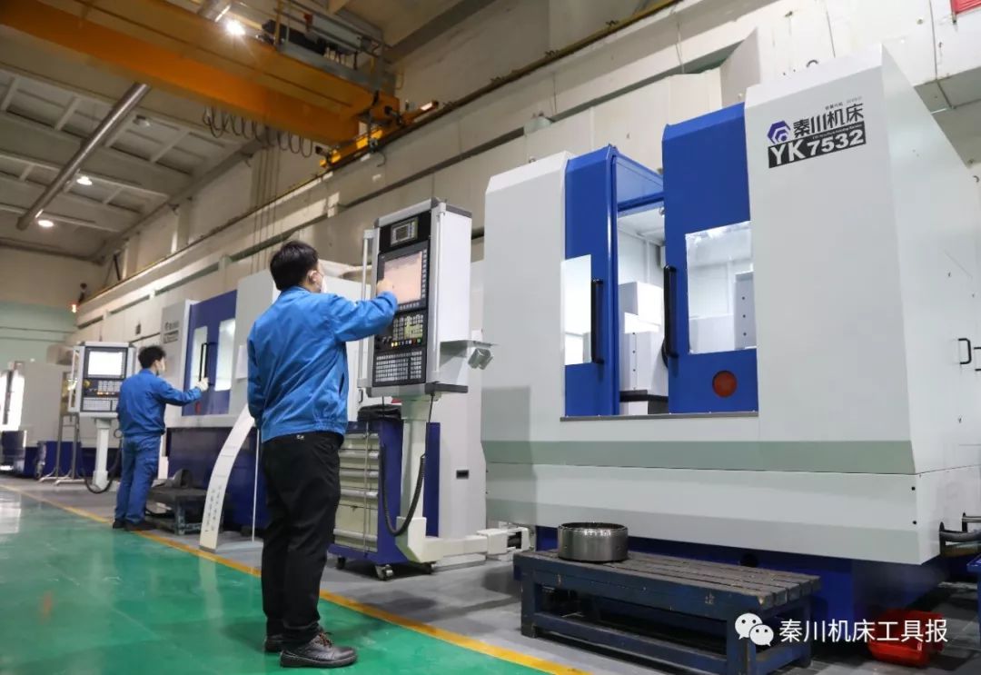 秦川集團各企業(yè)積極抗擊疫情復工復產(chǎn)