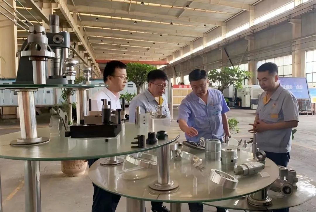 【集團(tuán)資訊】馬旭耀董事長(zhǎng)調(diào)研零件公司、關(guān)中工具公司