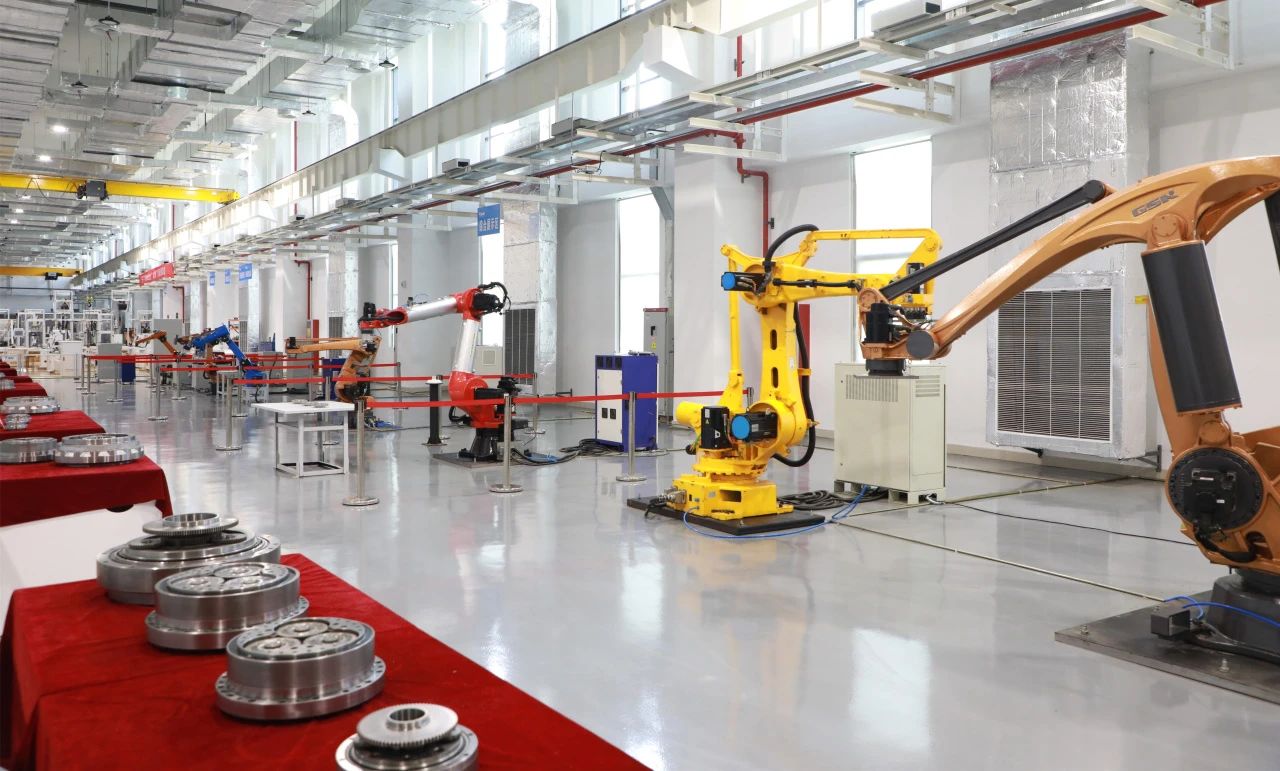 【集團(tuán)資訊】集團(tuán)兩個(gè)數(shù)字化車(chē)間項(xiàng)目喜獲殊榮